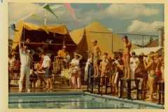 1976_photo2_PC